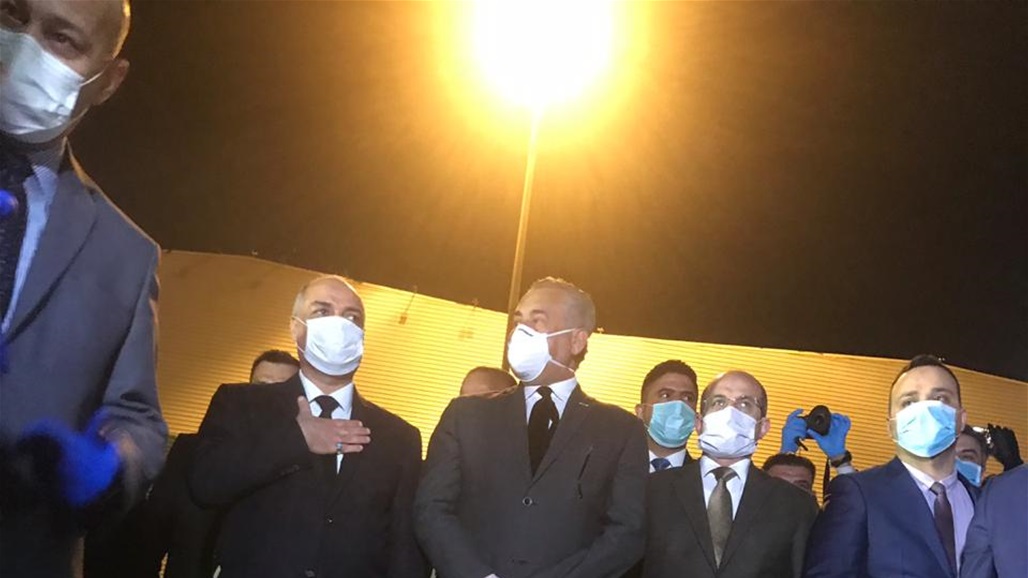 وصول الفريق الطبي الصيني إلى مطار بغداد الدولي