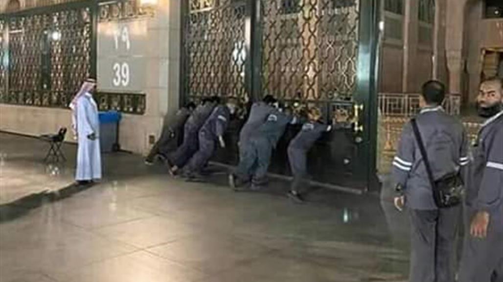 السعودية تعلق الصلاة في الحرمين ورحلات الطيران والنقل الداخلي 