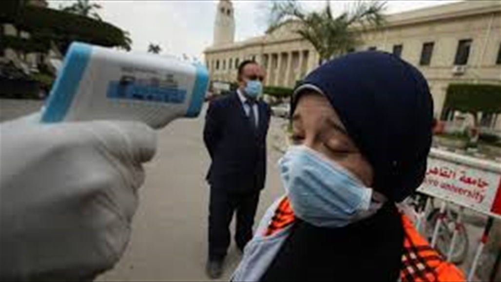 مصر تقرر إيقاف صلاة الجماعة والجمعة بالأزهر وإغلاق الكنائس لمواجهة "كورونا"