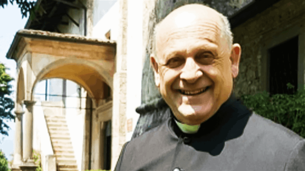 وفاة كاهن إيطالي رفض استخدام معدات طبية ومنحها لمريض شاب