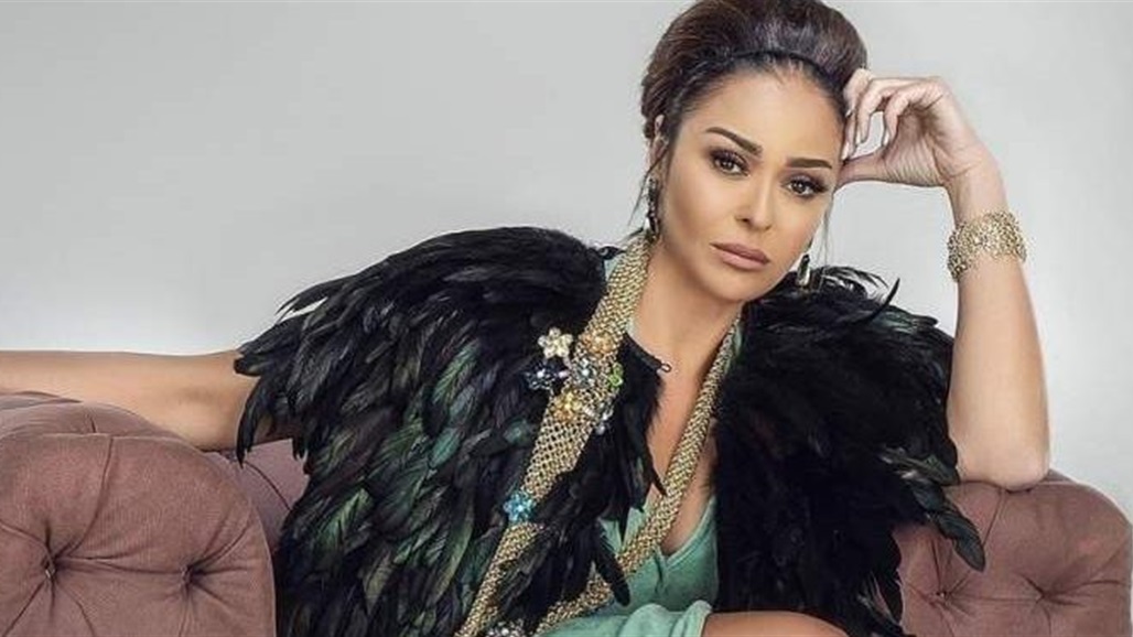فنانة مصرية تثير الجدل بشأن حظر التجوال: "هديله بالشبشب"