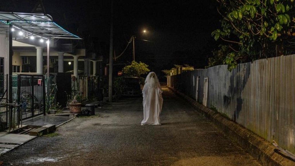 الحبس في "بيوت مسكونة بالأشباح".. عقاب خرق العزل بإندونيسيا