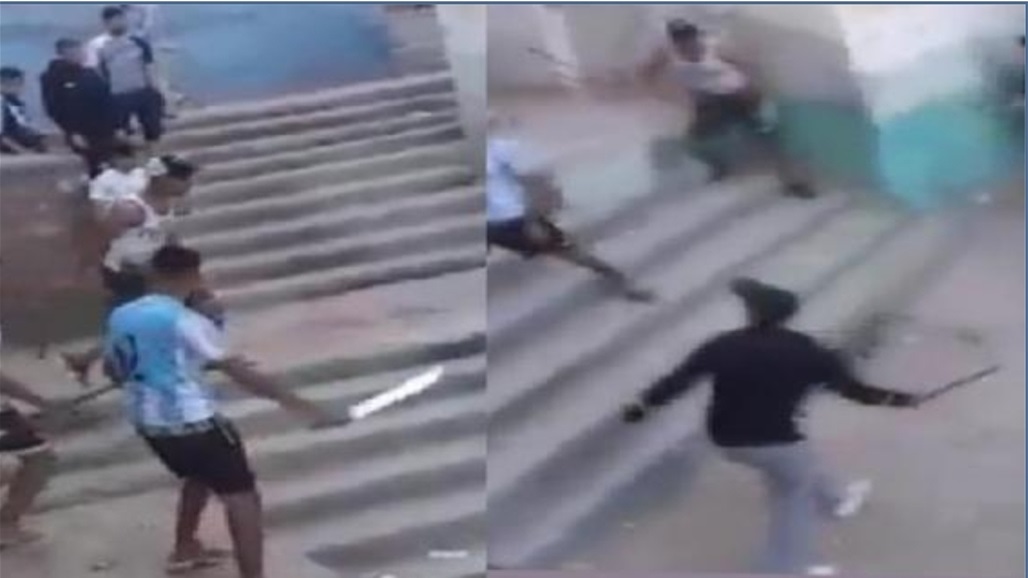 وسط صراخ النساء... شجار عائلي عنيف بالسيوف (فيديو)