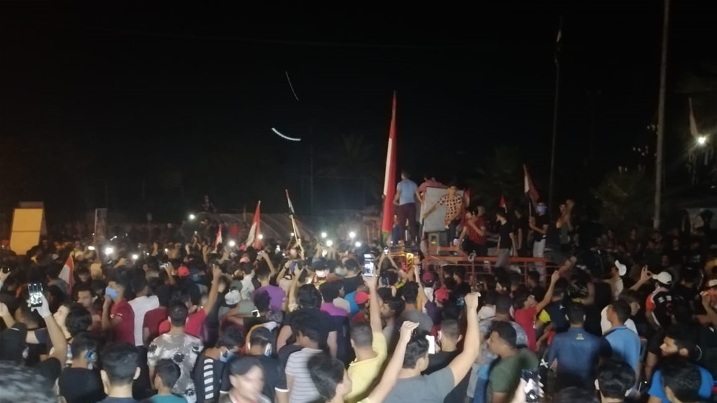 تجدد التظاهرات امام مبنى الحكومة المحلية في بابل