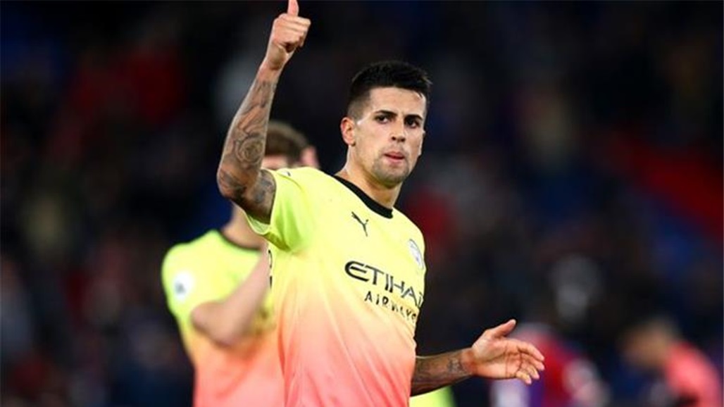 برشلونة وإنتر والسيتي.. صفقة ثلاثية تطبخ على نار هادئة