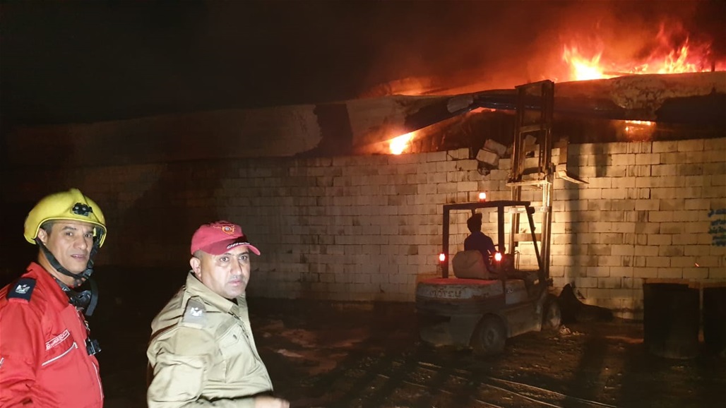 بالصور.. حريق كبير في مخزن للأسلاك الكهربائية جنوب شرقي بغداد