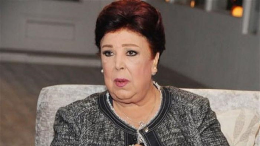 رجاء الجداوي في أول صورة من غرفة العزل بعد اصابتها بكورونا