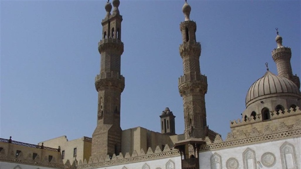 مسافات آمنة بين كل مصلٍ.. خطة مصرية لفتح المساجد