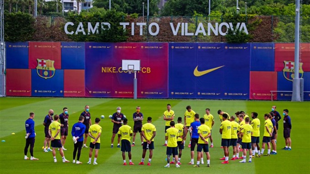 للمرة الأولى.. لاعبو برشلونة يتدربون بشكل جماعي في زمن كورونا