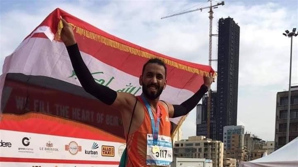 بعدما عرض أحذيته للبيع.. عداء عراقي يوصل صوته لاعلى المستويات