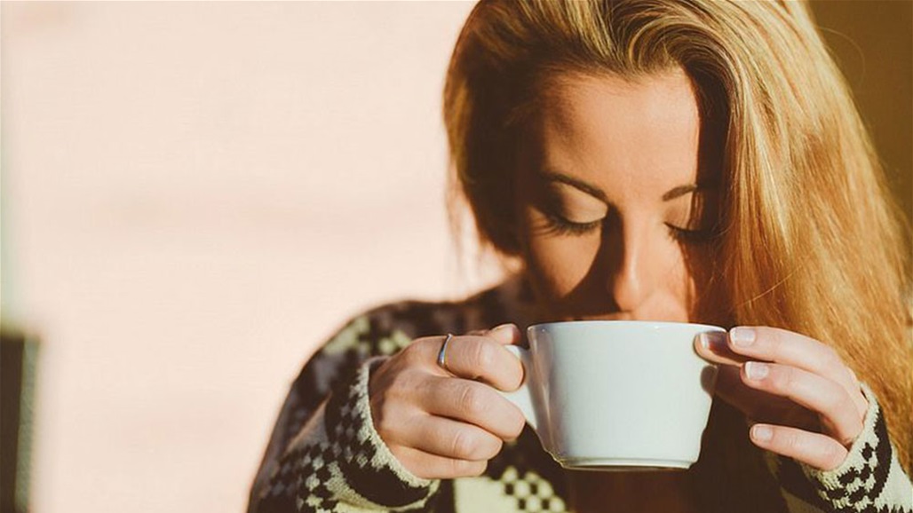 هذه الأعراض تدلّ على الافراط في شرب القهوة... تجنبوها!