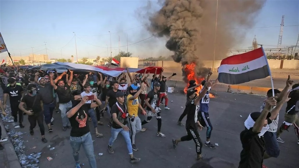 "دعا للتحقيق بالفساد فاعتقل".. تقرير يتحدث عن استهداف السلطات العراقية للمنتقدين