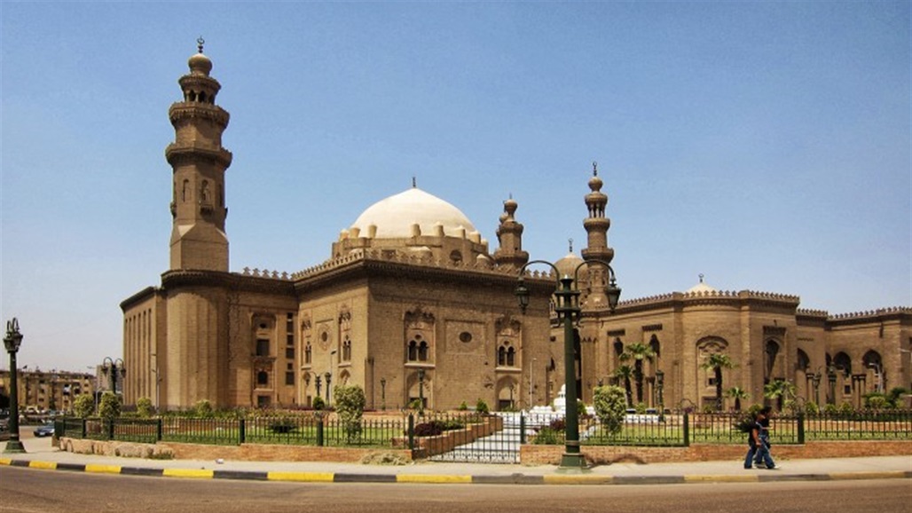 الأوقاف المصرية: لم نقرر فتح المساجد لصلاة الجمعة حتى الآن