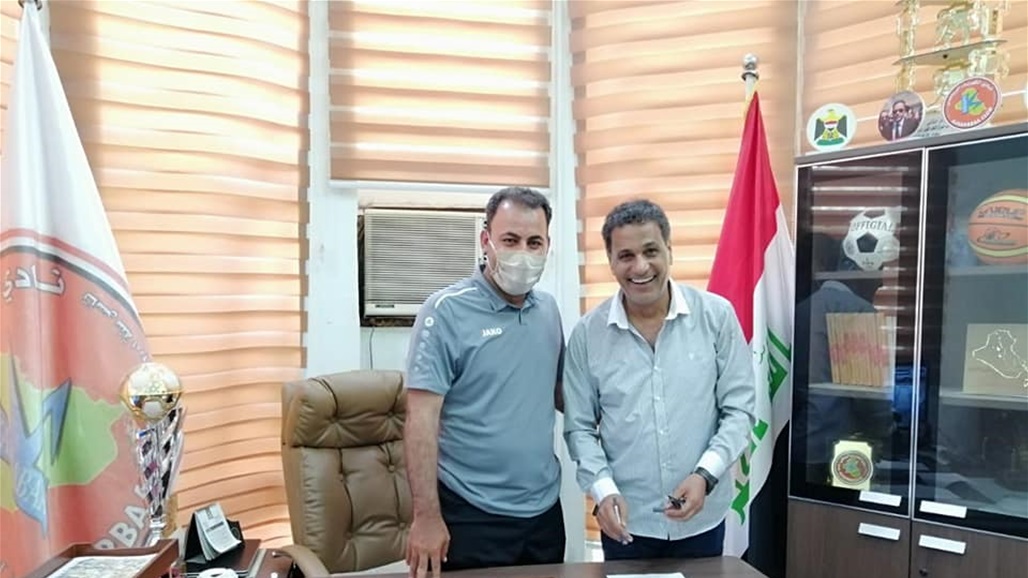 الكهرباء يحتفظ بمدربه لعام إضافي
