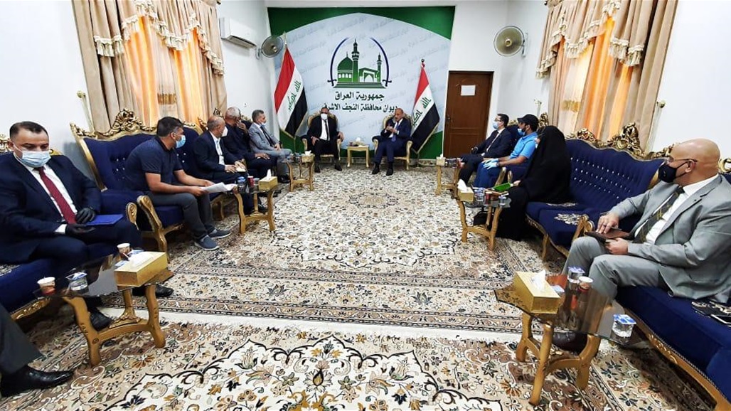 درجال يطلع على ملعب النجف عن قرب