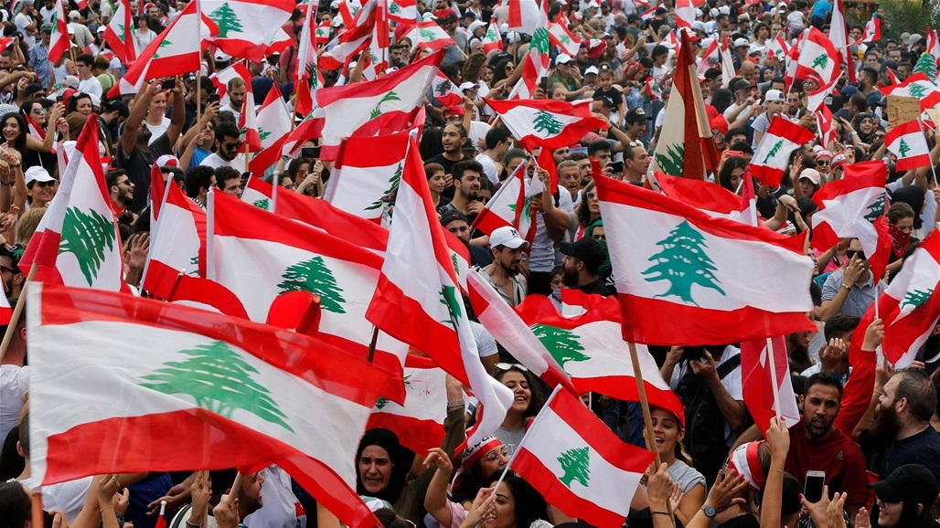 توتر بين القوات الامنية ومتظاهرين في محيط البرلمان اللبناني