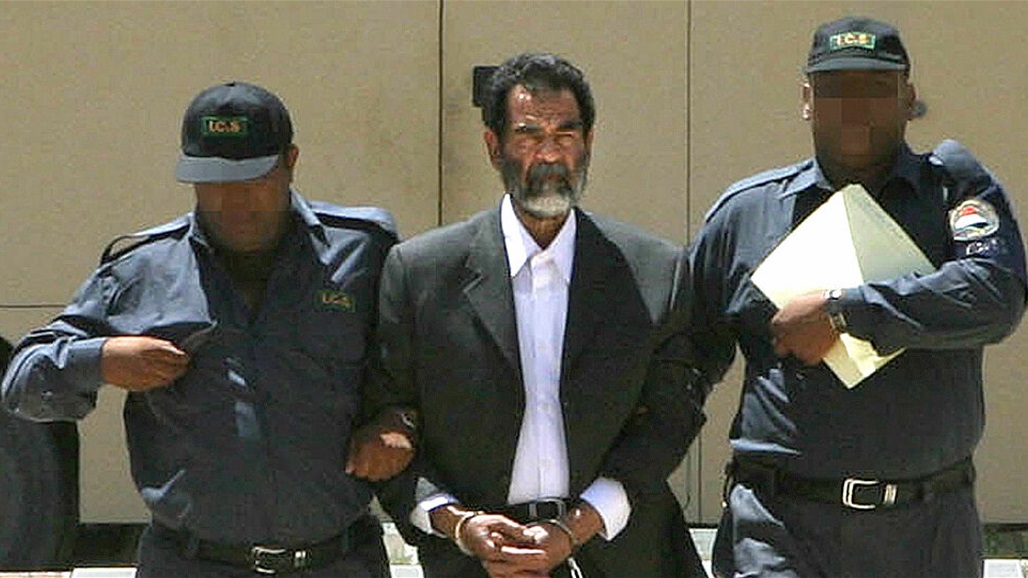 "كنز مدفون" يكشف أسرار عهد صدام حسين