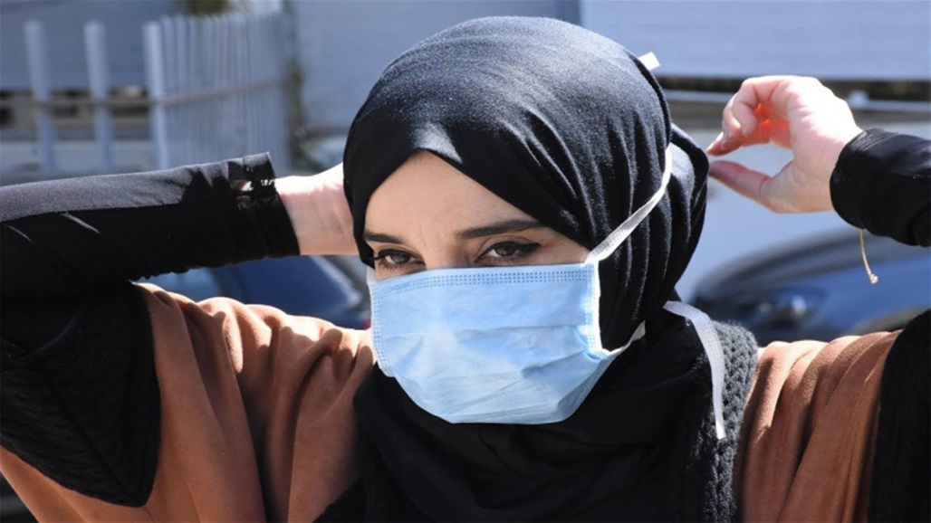 ما سبب صدور رائحة فم كريهة بعد وضع الكمامة؟
