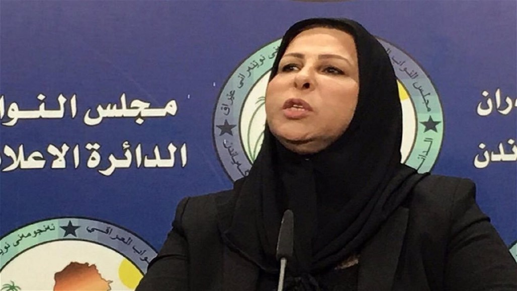 نائبة تطالب بتنحية رئيس الوفد العراقي المفاوض أمام الكويت فوراً