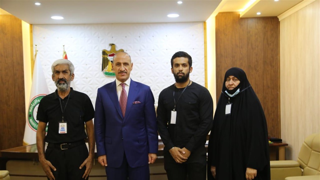 درجال يوجه بتقديم الرعاية اللازمة لاسرة "رامبو العراق"