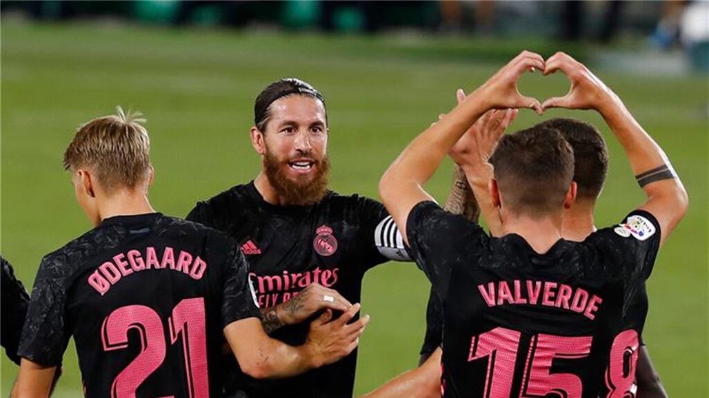 ريال مدريد يقلبها على بيتيس "المنقوص" ويحقق فوزه الأول في الموسم