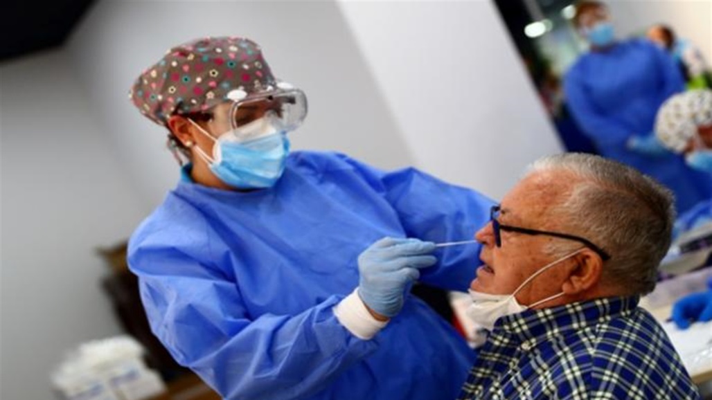 7 أماكن يختبئ فيها كورونا.. شاشة الهاتف الأكثر خطورة