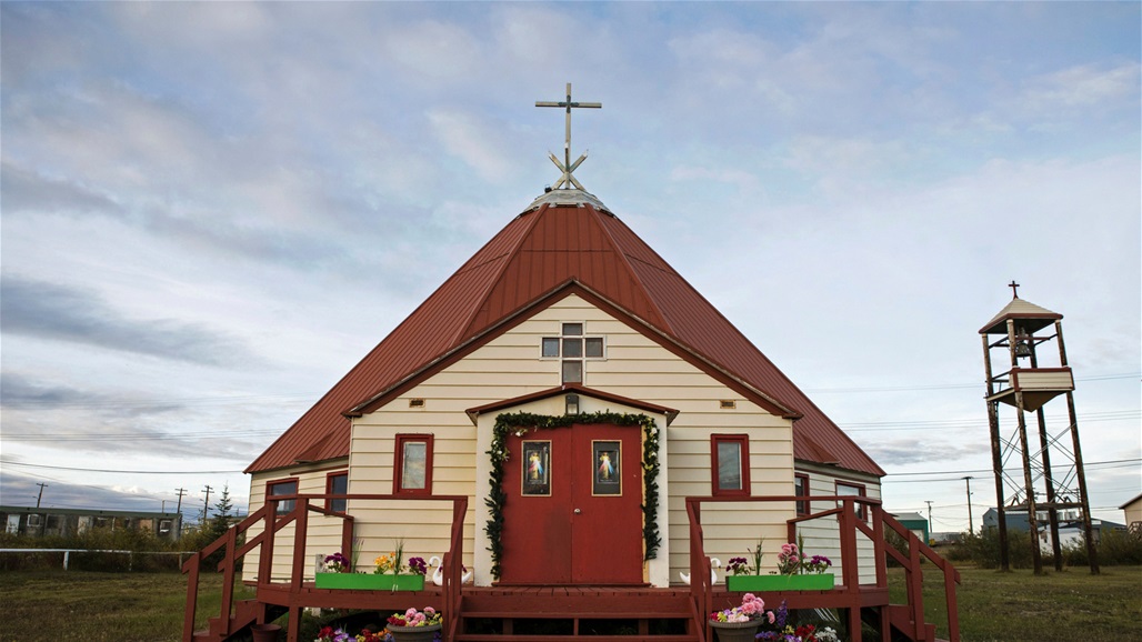 اندلاع حريقين داخل كنيستين في كندا