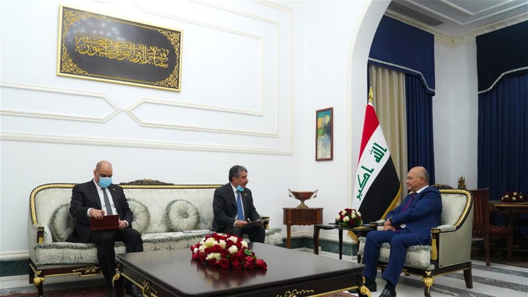 رئيس الجمهورية يتسلم دعوة رسمية لزيارة الكويت