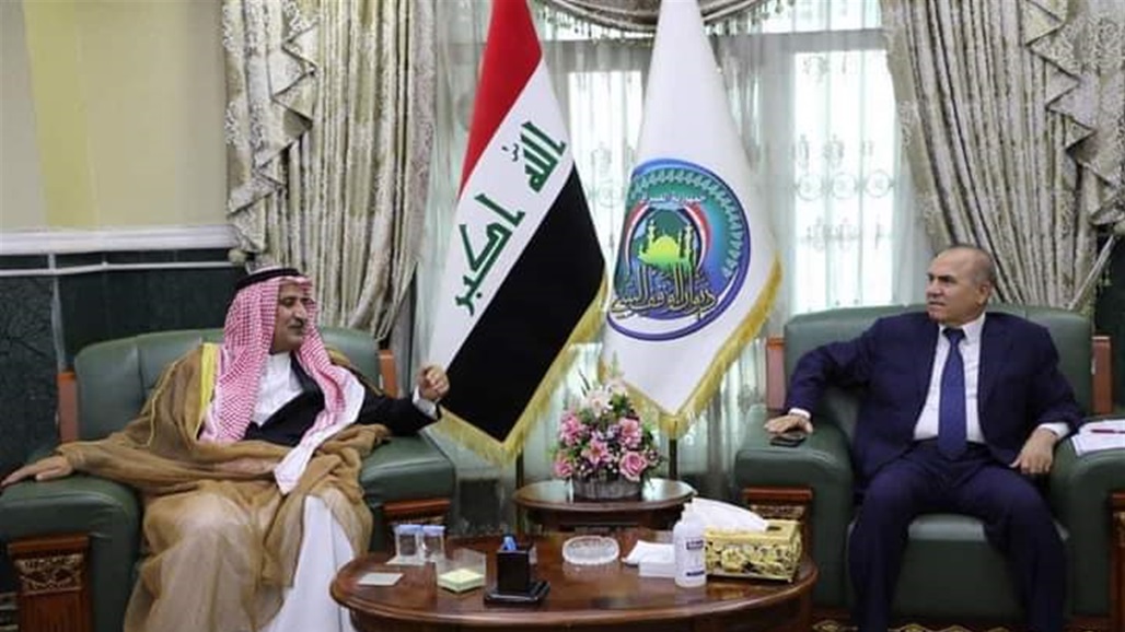 رئيس الوقف السني يؤكد على دور العشائر في "وأد الفتنة" ويدعو لنبذ "الأفكار المتطرفة"
