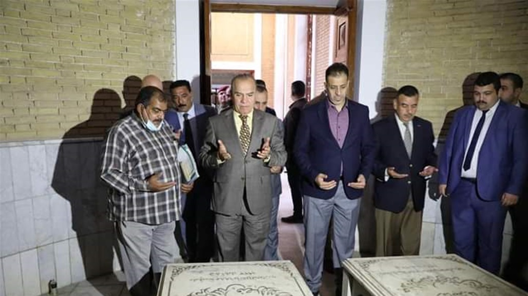 كمبش يزور المقبرة الملكية ويوجه بترميمها