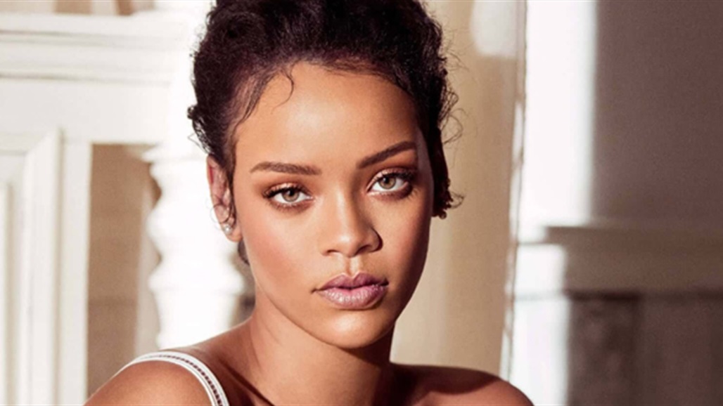 بالصورة: الكشف عن حبيب ريهانا الجديد