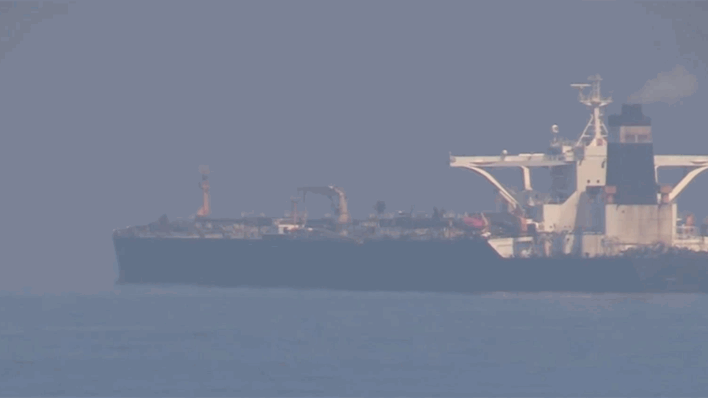 تفاصيل السطو المسلح على سفينة "البارق" في البصرة