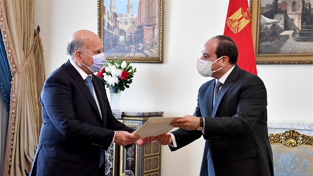 وزير الخارجية يسلّم الرئيس السيسي رسالة موجهة من صالح