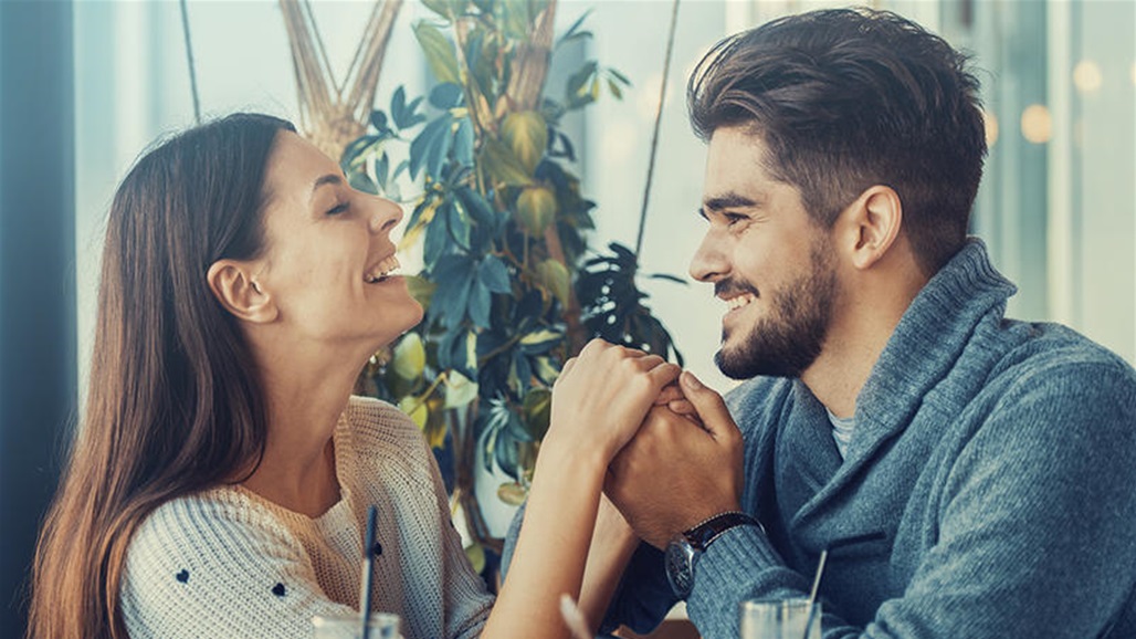 صفات المرأة التي ينجذب اليها الرجل... غير الجمال