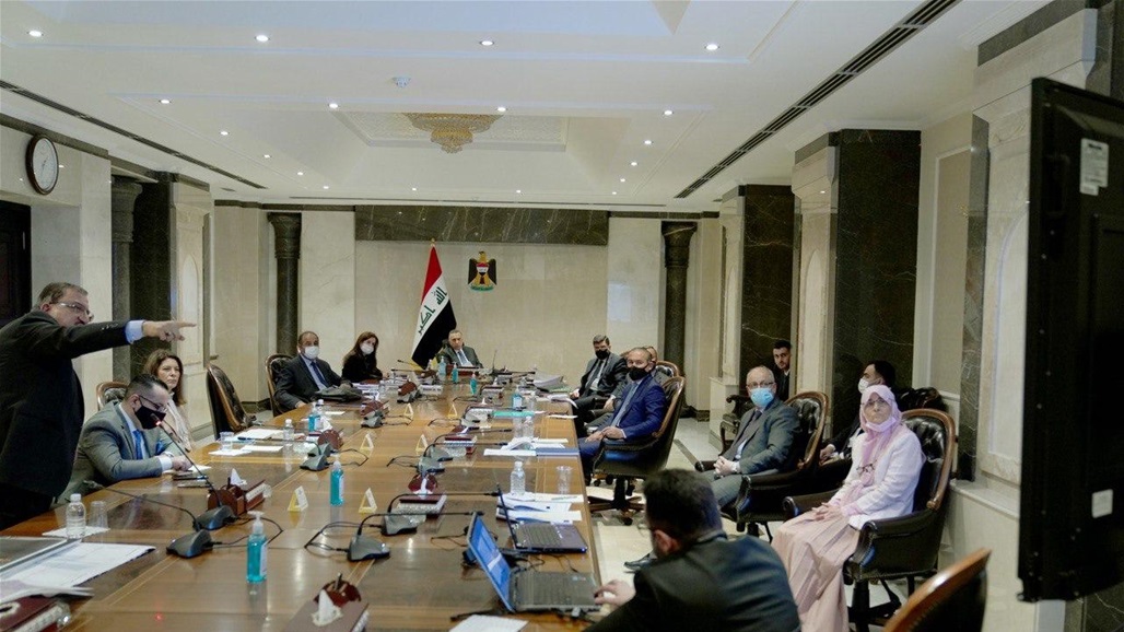 الكاظمي يؤكد ضرورة تكوين "رؤية مستقبلية" في المشاريع الاستراتيجية
