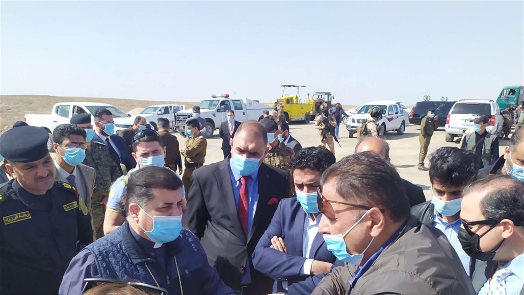 بالصور وفد الفاتيكان يطلع على اخر تحضيرات استقبال البابا في مدينة اور 