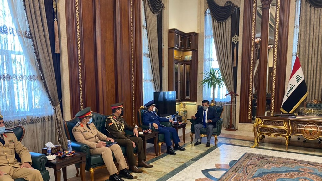 رئيس هيئة الأركان في الجيش السعودي يصل إلى العراق في زيارة رسمية