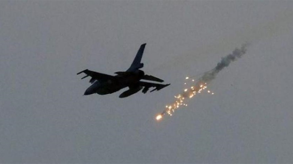 بالصور..طيران التحالف الدولي يستهدف وكرا لداعش في نينوى