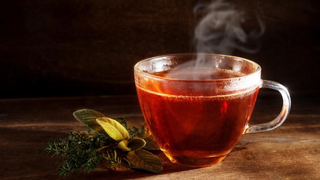 ما العلاقة بين شرب الشاي يومياً والإصابة بالسرطان؟