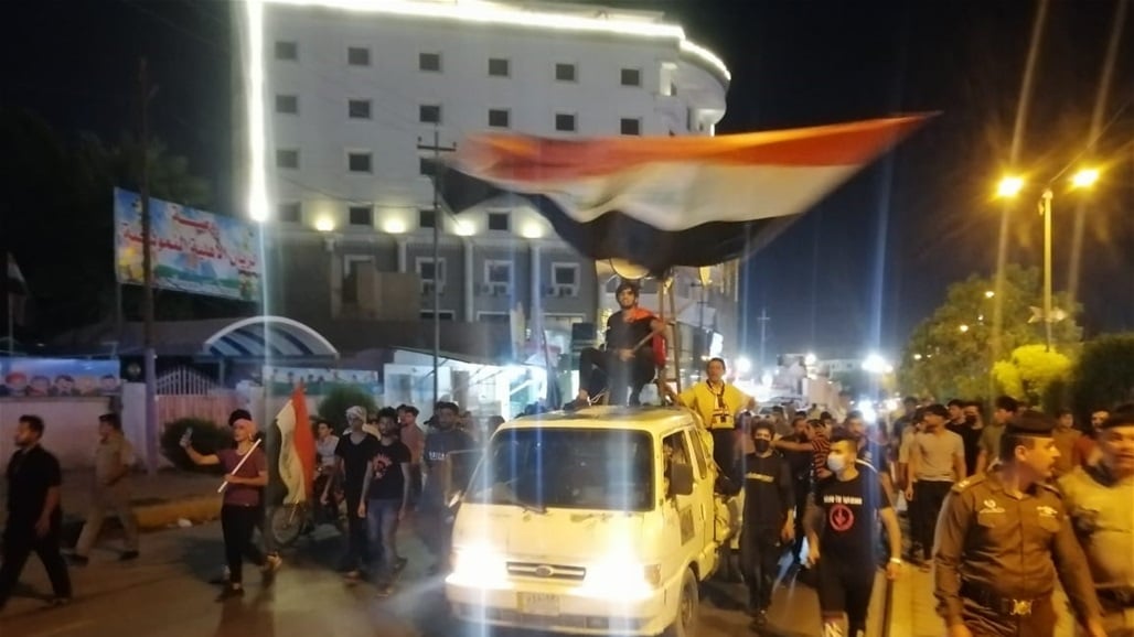 تظاهرة ليلية في كربلاء تطالب بعدم تحويل المستشفى التركي للاستثمار