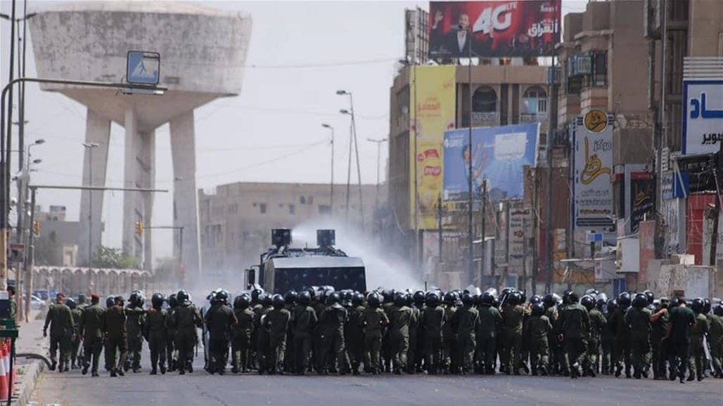 قوات حفظ القانون تمارس التدريب العملي ضمن ساحة التحرير (صور)