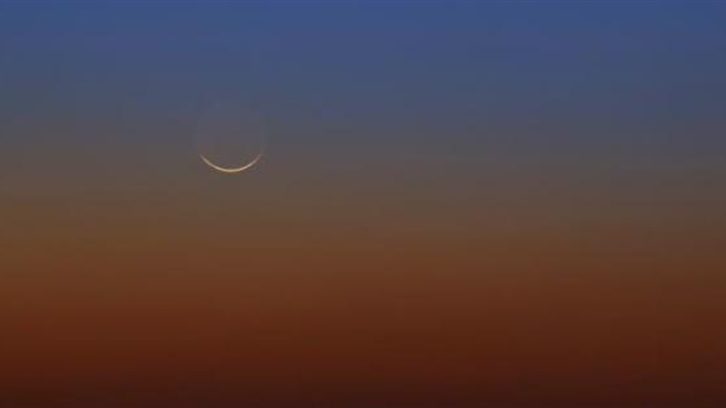 دول عربية تحدد أول أيام عيد الفطر