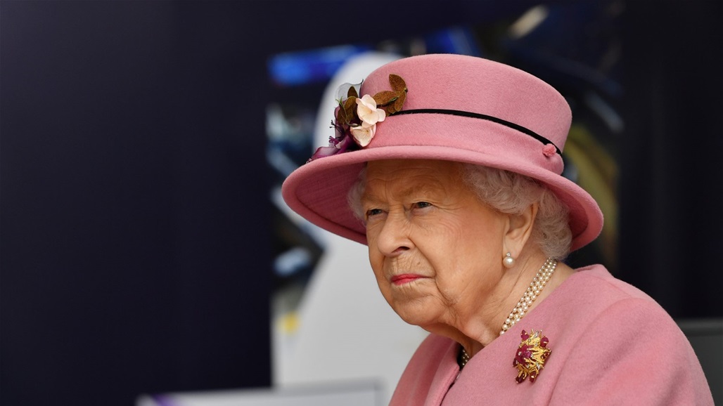 بالفيديو: مذيع بريطاني يعلن وفاة الملكة إليزابيث بالخطأ... ما الذي جرى؟