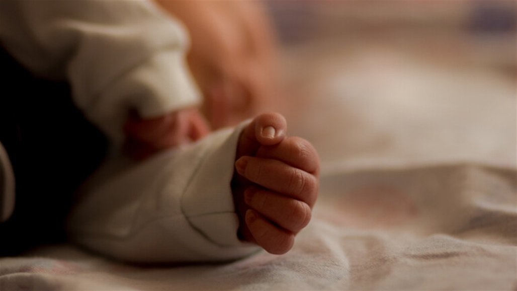 حالة نادرة.. ولادة طفل عراقي بدون عضو ذكري!