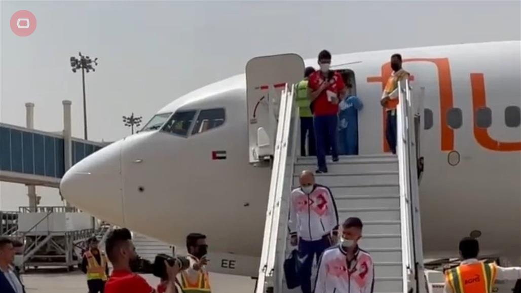 منتخب طاجكستان يصل الى البصرة لملاقاة منتخبنا الوطني (فيديو)