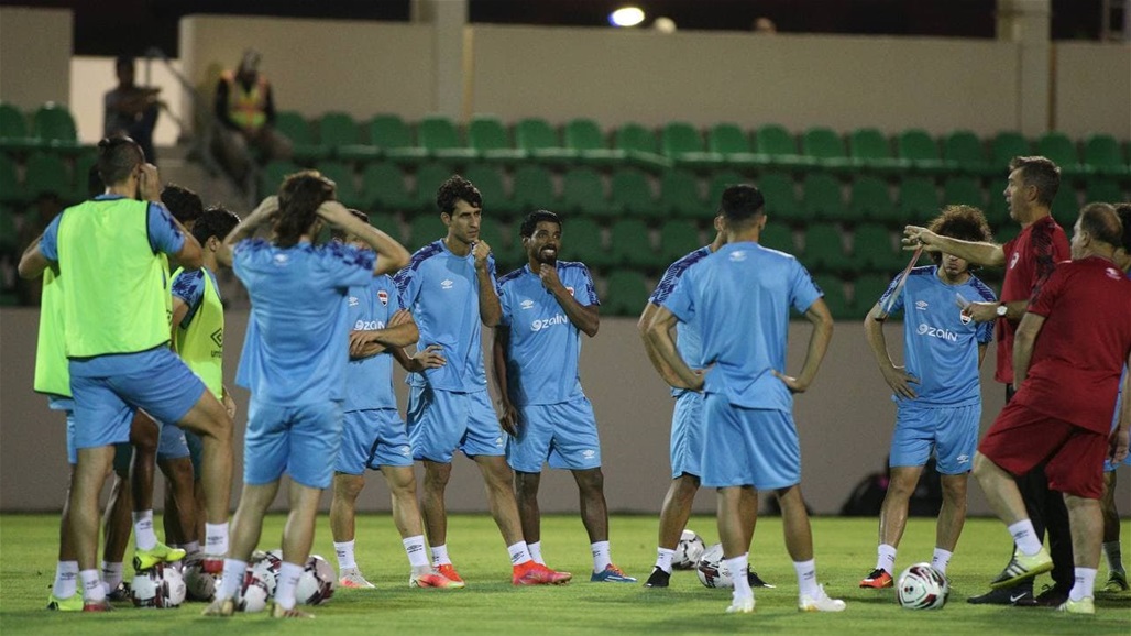 طاقم تحكيم خليجي لقيادة مباراة العراق والنيبال