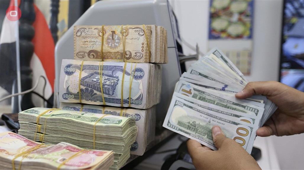 بعد تخطيه 150 الف دينار.. صعقة الدولار تصيب الأسواق العراقية بالشلل