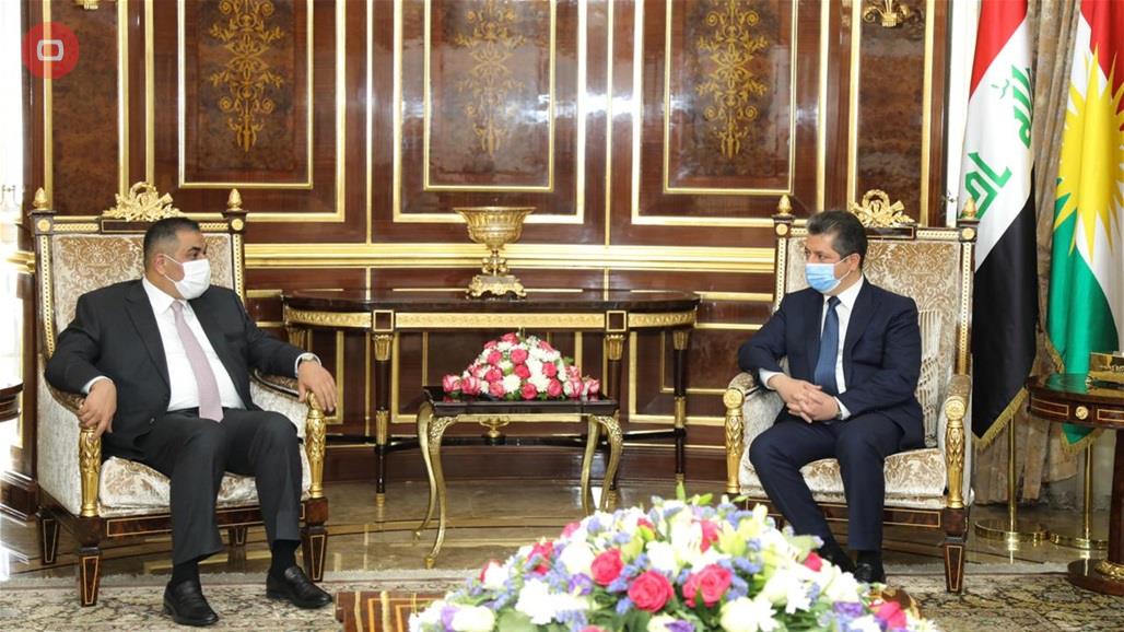 Barzani and the Governor of the Central Bank discuss regulating the banking sector and combating money laundering