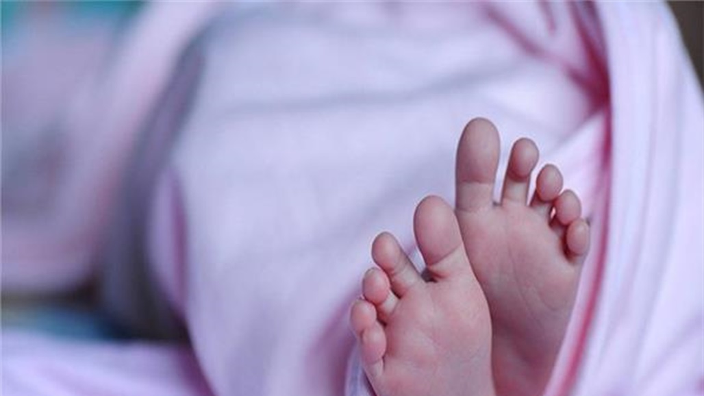 تجنبًا لـ"السمنة".. أم تقتل طفلها الرضيع!