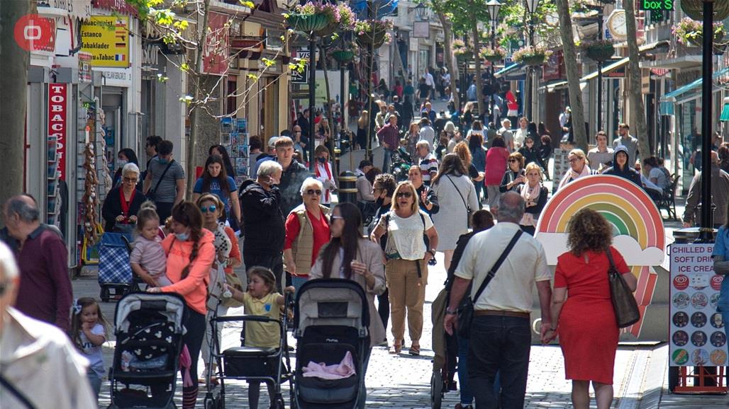 إسبانيا تبدأ تطبيق قرار الغاء إلزامية ارتداء الكمامات في الشوارع